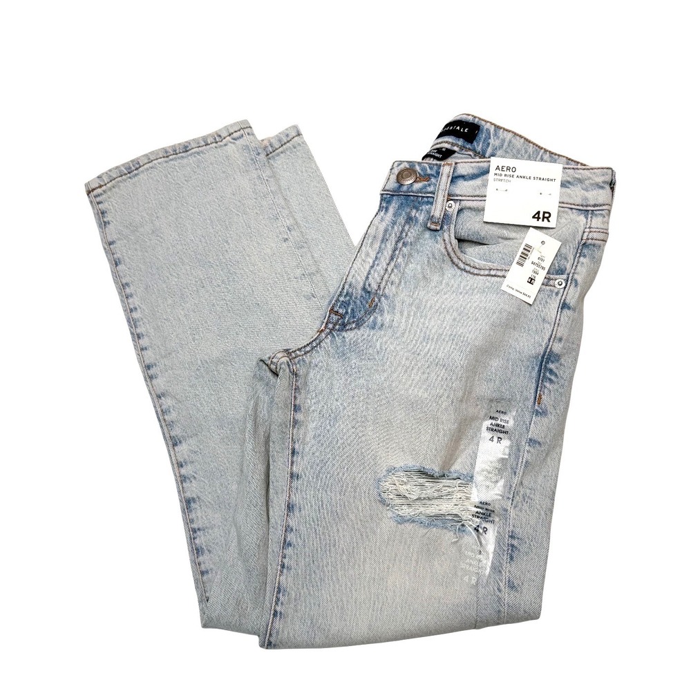 NWT Aeropostale Mid Rise Ankle Straight Distressed Jeans Light‎ Wash Size 4R